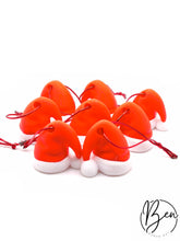 Conjunto de adornos para colgar con forma de gorro de Papá Noel rojo y blanco